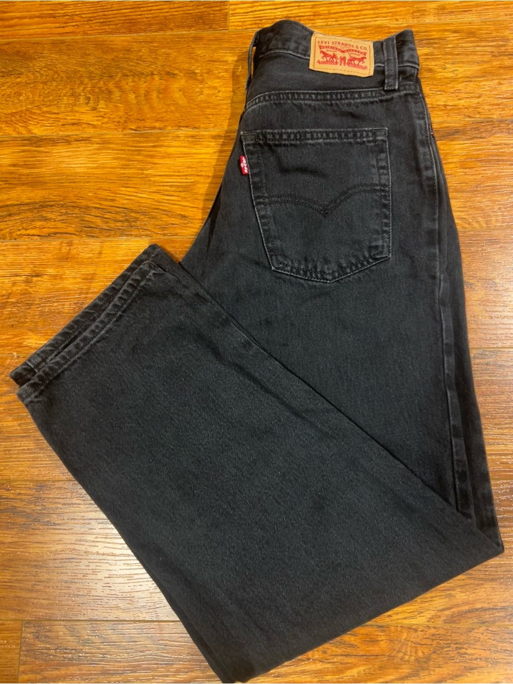 Levi's Black 94 Baggy Jeans.